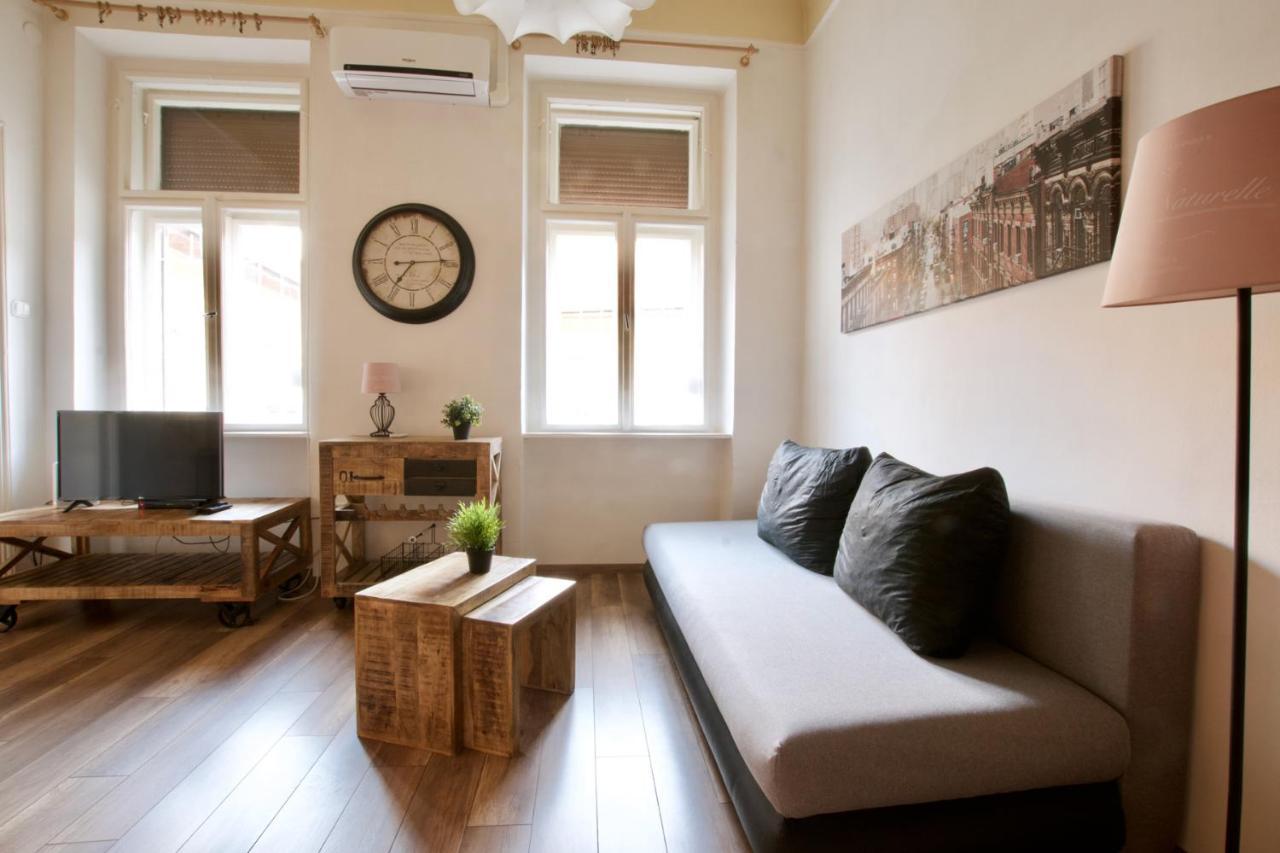 Standard Apartment By Hi5 - Nyugati Square 부다페스트 외부 사진